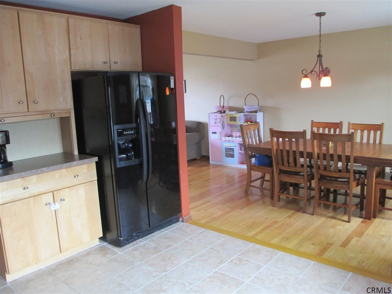 8 Malpass Road Albany, NY 12203 - Photo 8 of 19 Photo 8