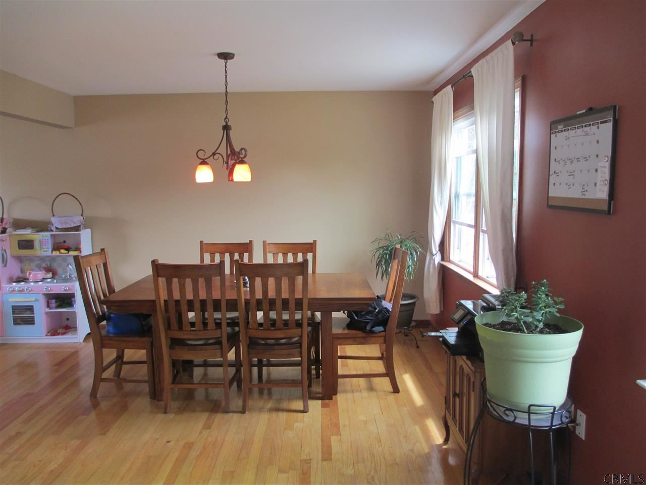 8 Malpass Road Albany, NY 12203 - Photo 9 of 19 Photo 9