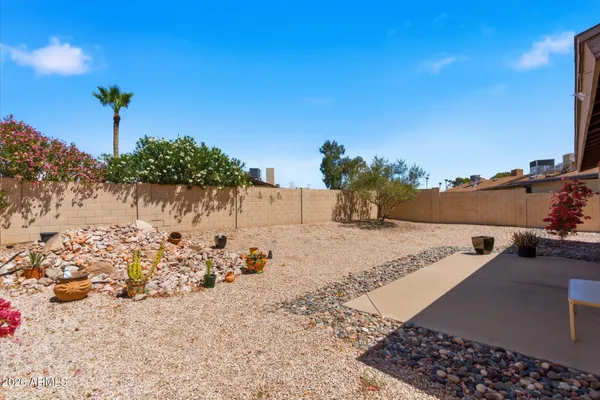 $425,000 | 232 West Villa Maria Drive, Phoenix, AZ 85023