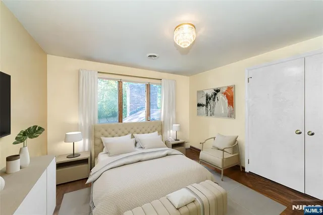 $1,599,900 | 7 Herbst Road, Old Tappan, NJ 07675