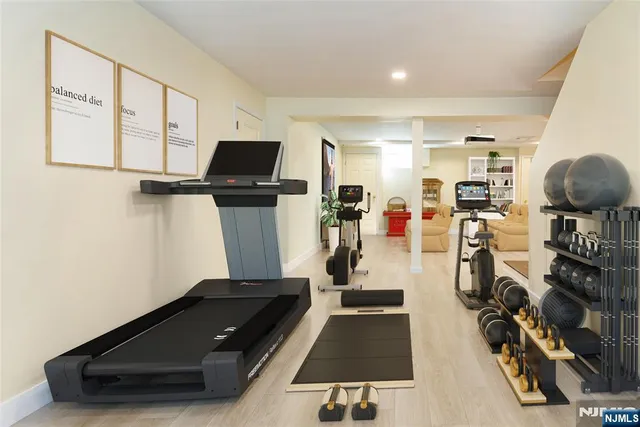 $1,599,900 | 7 Herbst Road, Old Tappan, NJ 07675