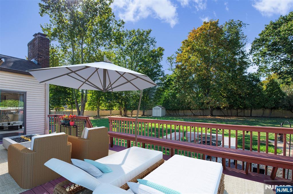 7 Herbst Road Old Tappan, NJ 07675 - Photo 32 of 44