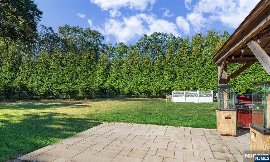 7 Herbst Road Old Tappan, NJ 07675 - Photo 34 of 44