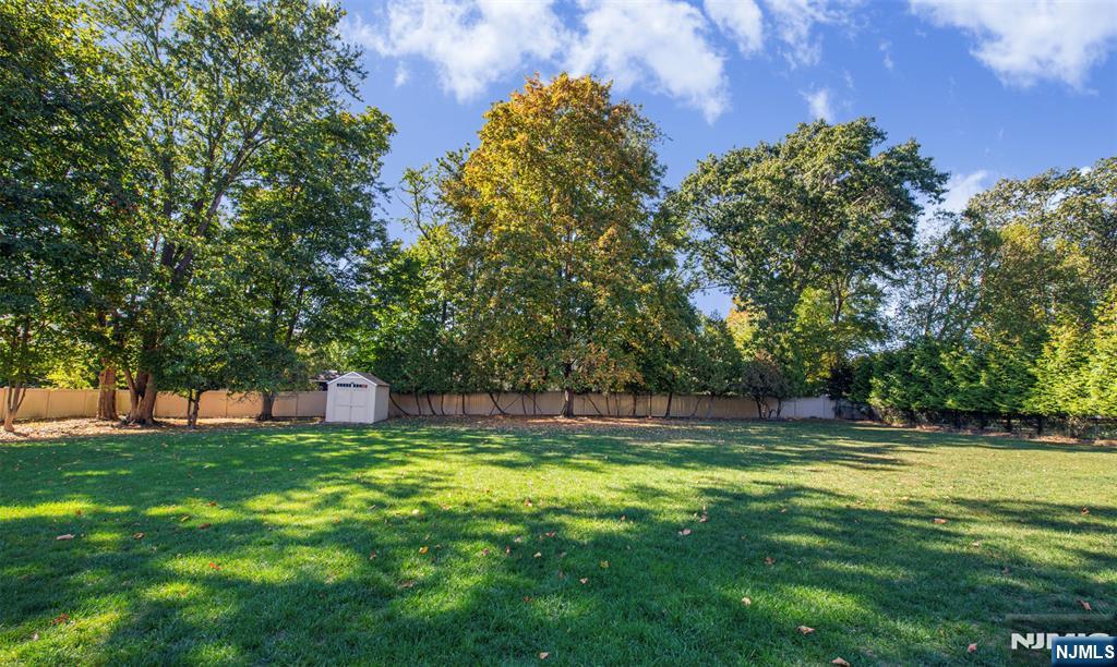 7 Herbst Road Old Tappan, NJ 07675 - Photo 35 of 44