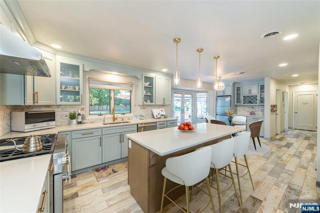 7 Herbst Road Old Tappan, NJ 07675 - Photo 6 of 44