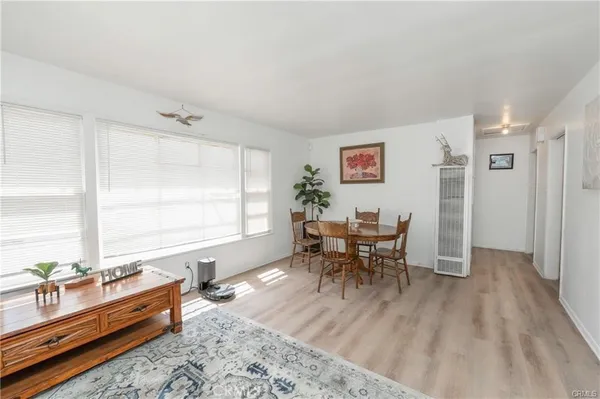 $1,895 | 381 West Wabash Street, San Bernardino, CA 92405