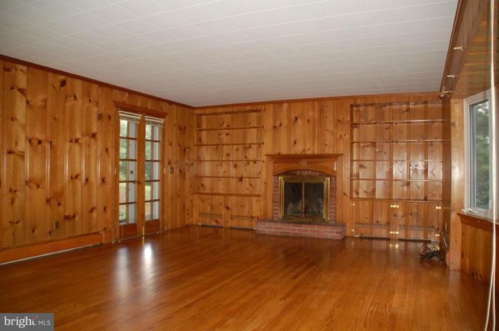 3016 Rectortown Road Marshall, VA 20115 - Photo 2 of 27 Interior (General)
