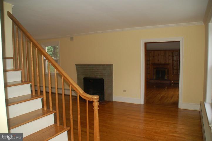 3016 Rectortown Road Marshall, VA 20115 - Photo 5 of 27 Interior (General)