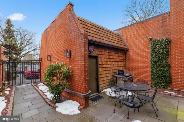 $549,000 | 410 Old Crossing Drive, Baltimore, MD 21208