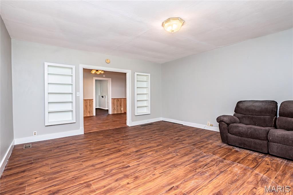 7000 Twin River Road Eureka, MO 63025 - Photo 2 of 48