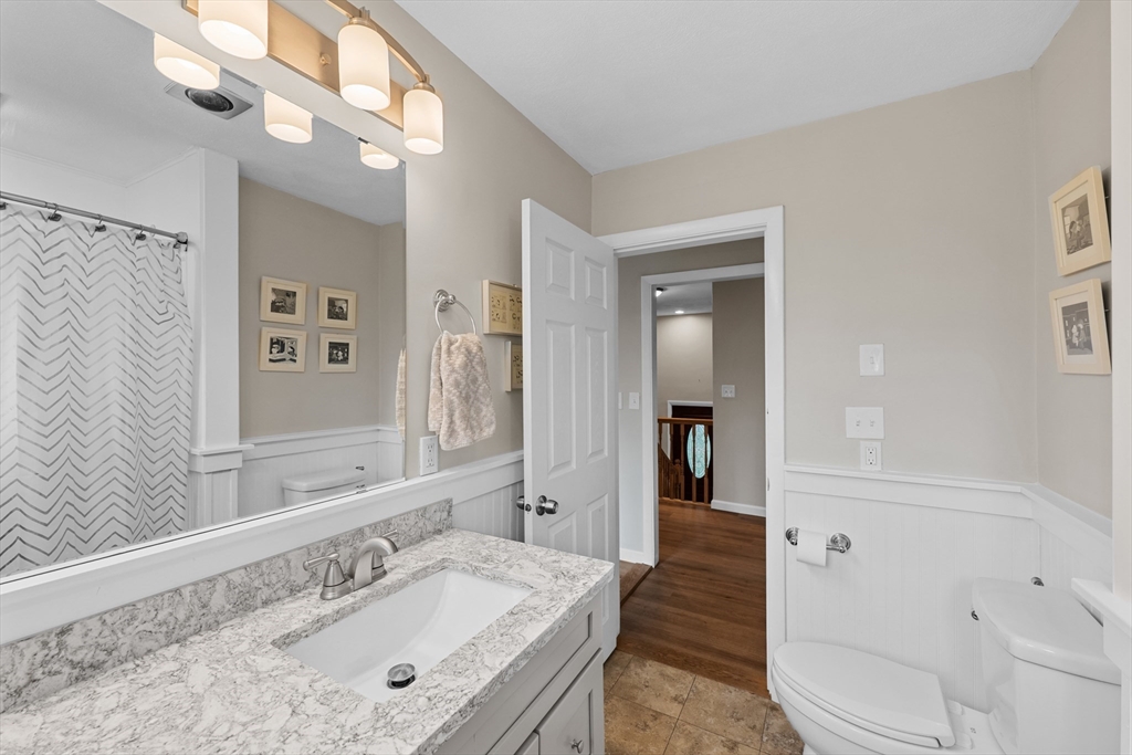 78 Asnebumskit Road Paxton, MA 01612 - Photo 17 of 39