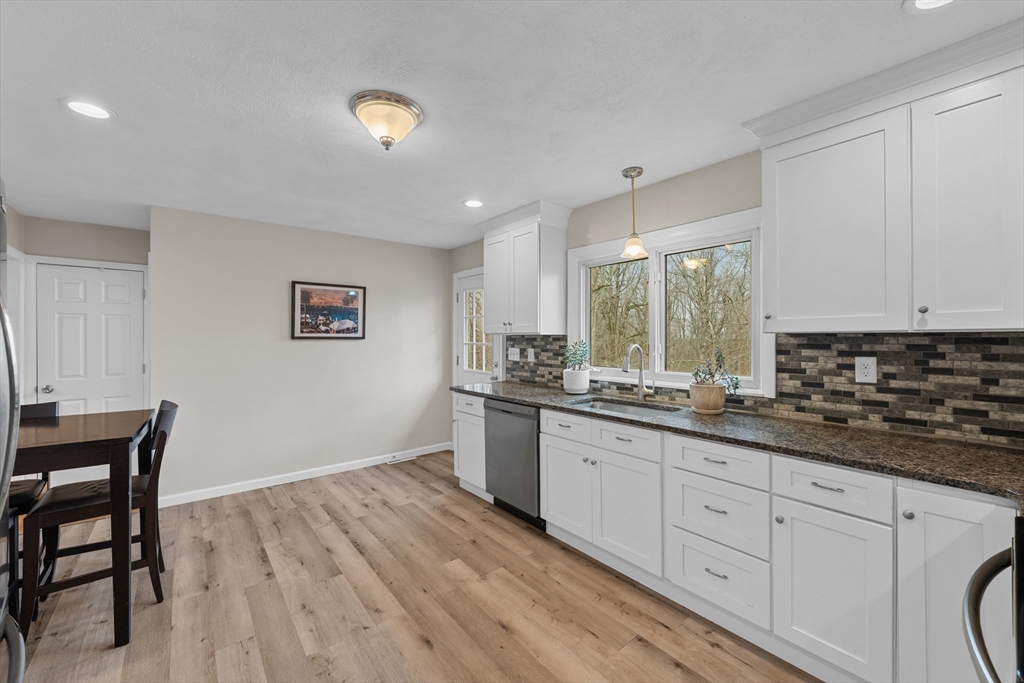78 Asnebumskit Road Paxton, MA 01612 - Photo 10 of 39