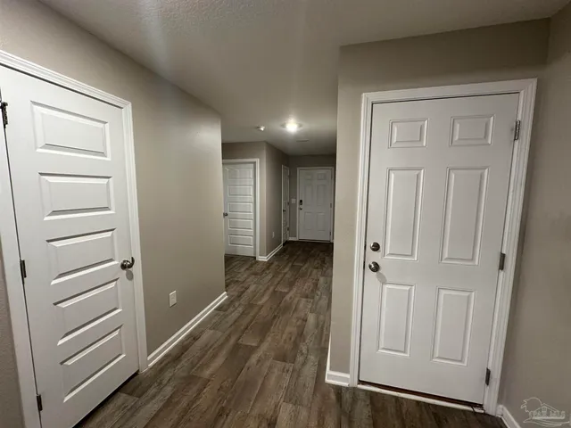 $2,075 | 5565 Lancelot Trail, Milton, FL 32583