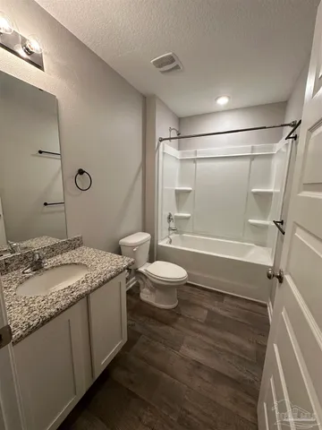 $2,075 | 5565 Lancelot Trail, Milton, FL 32583