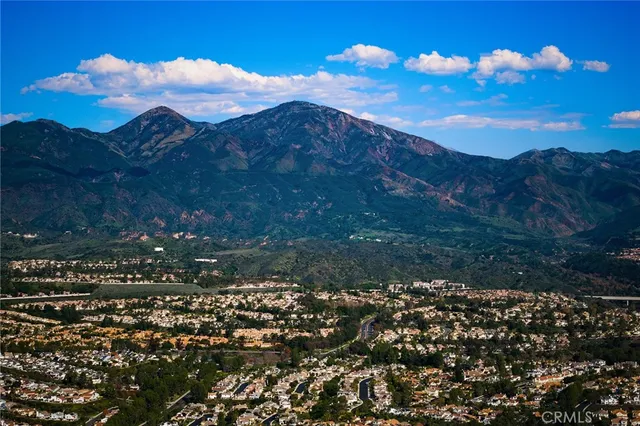 $1,800,000 | 22642 Barlovento, Mission Viejo, CA 92692