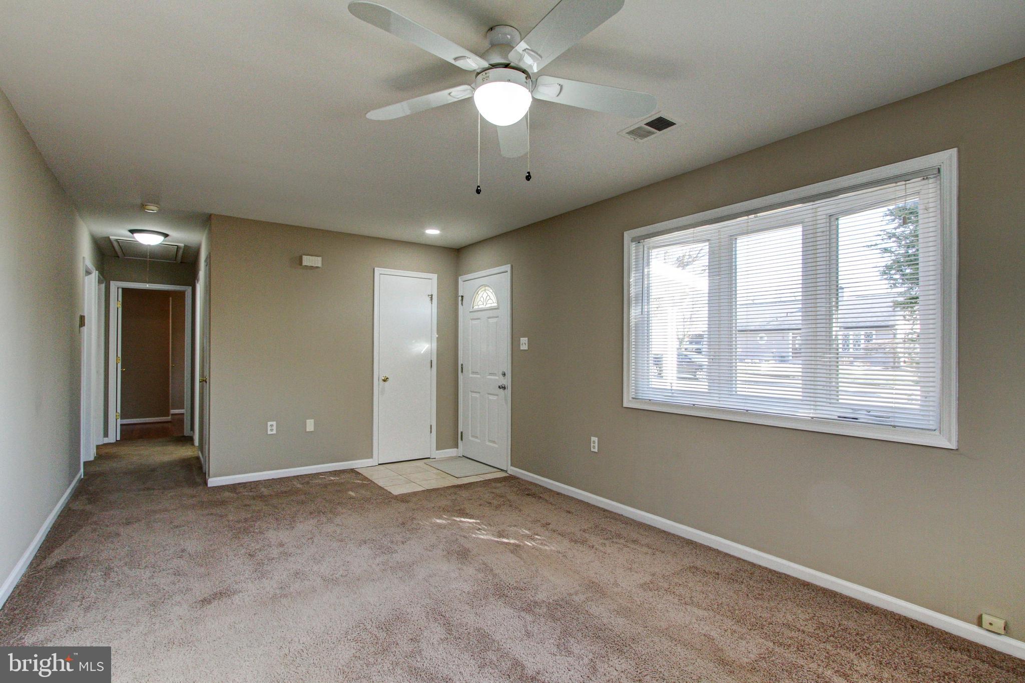 115 Andover Road Fairless Hills, PA 19030 - Photo 4 of 19 Living Room 20 x 12