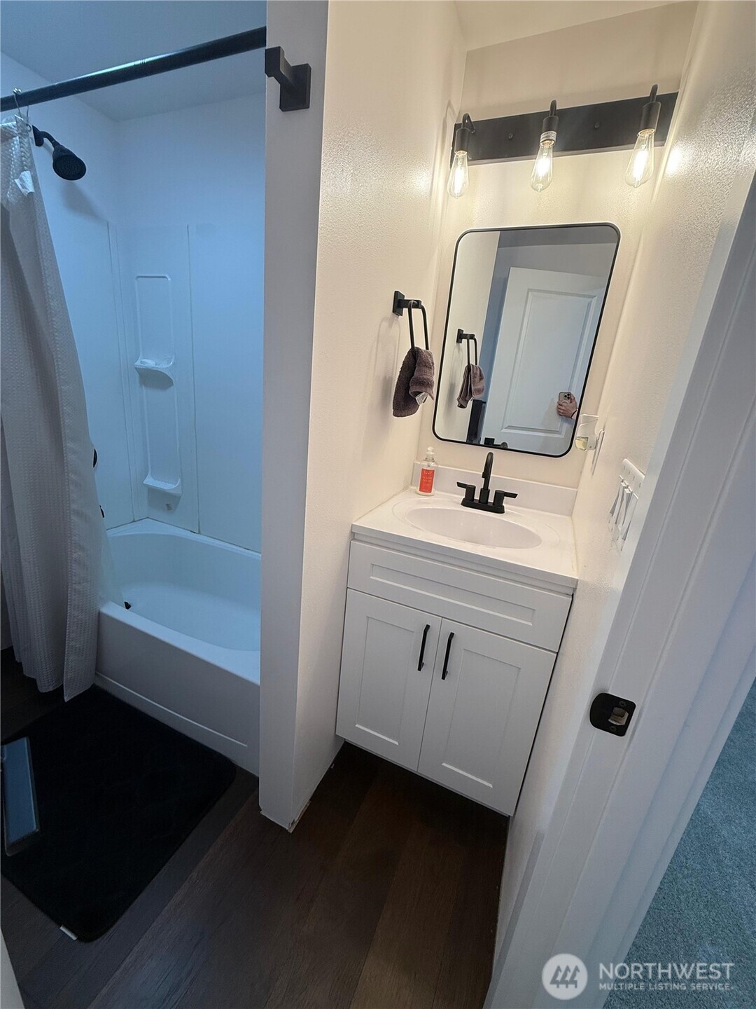 23121 Edmonds Way, Unit 2 Edmonds, WA 98020 - Photo 23 of 25