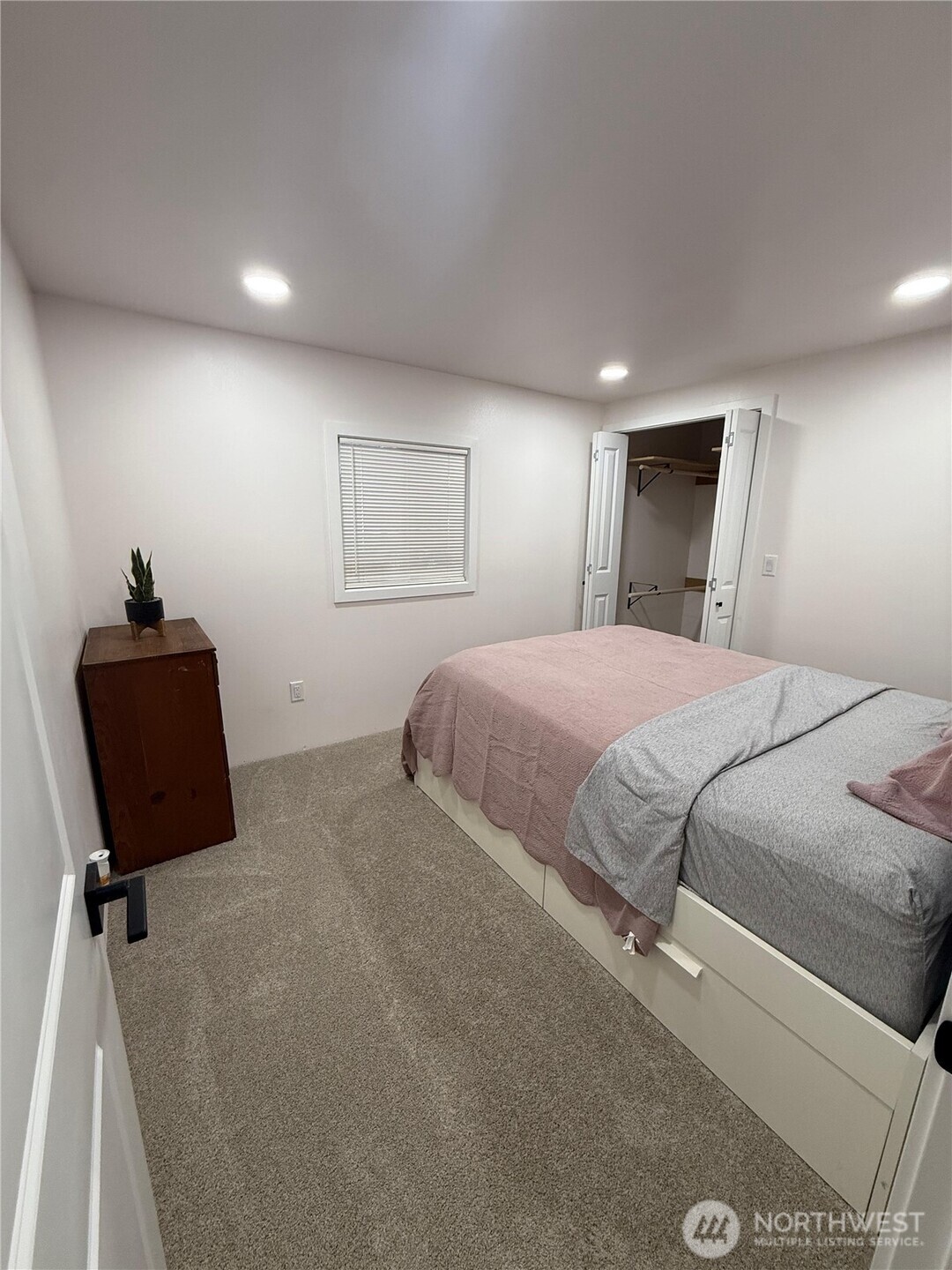 23121 Edmonds Way, Unit 2 Edmonds, WA 98020 - Photo 24 of 25