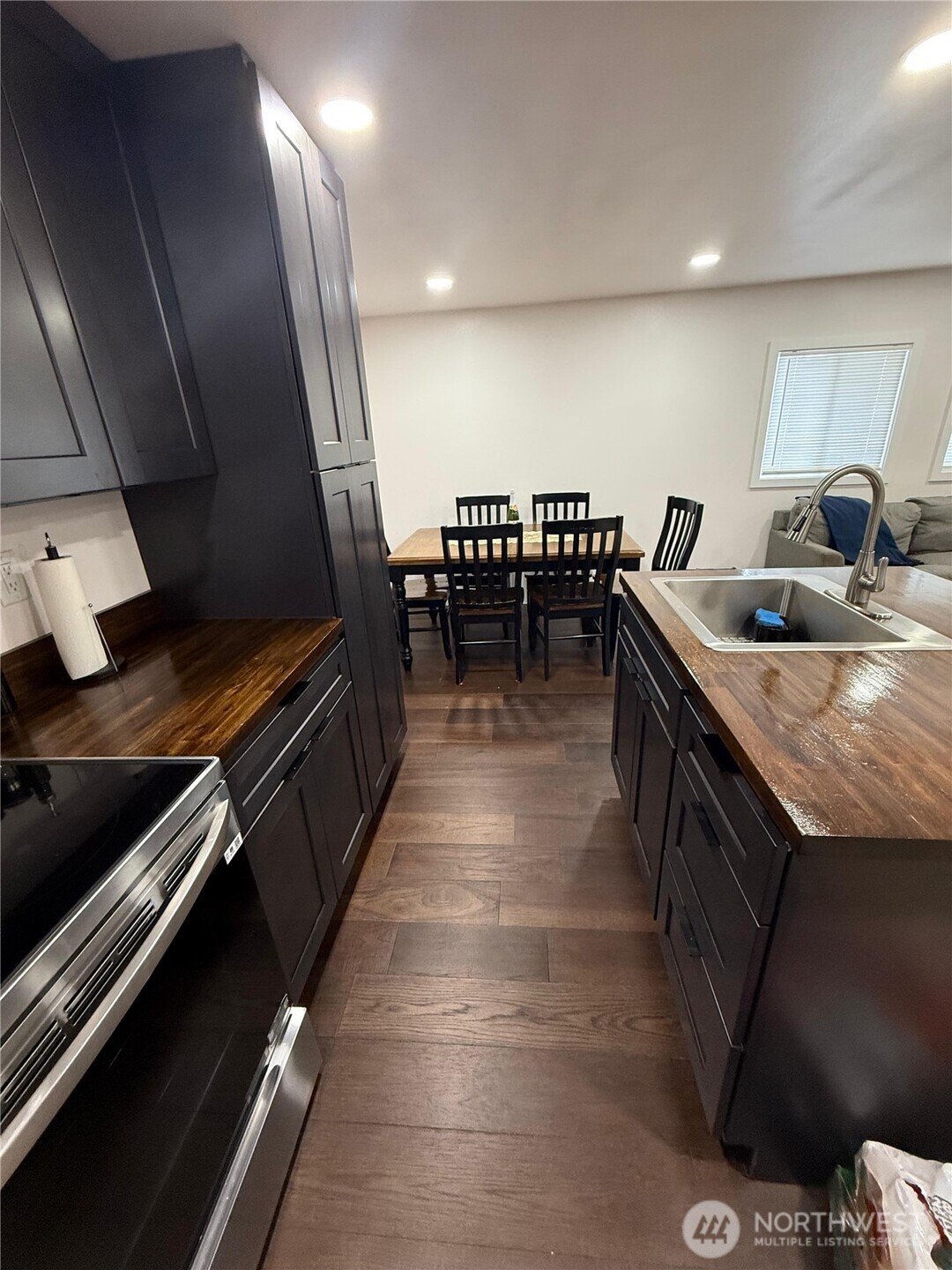 23121 Edmonds Way, Unit 2 Edmonds, WA 98020 - Photo 4 of 25