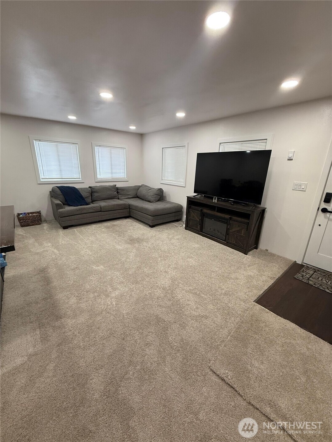 23121 Edmonds Way, Unit 2 Edmonds, WA 98020 - Photo 10 of 25