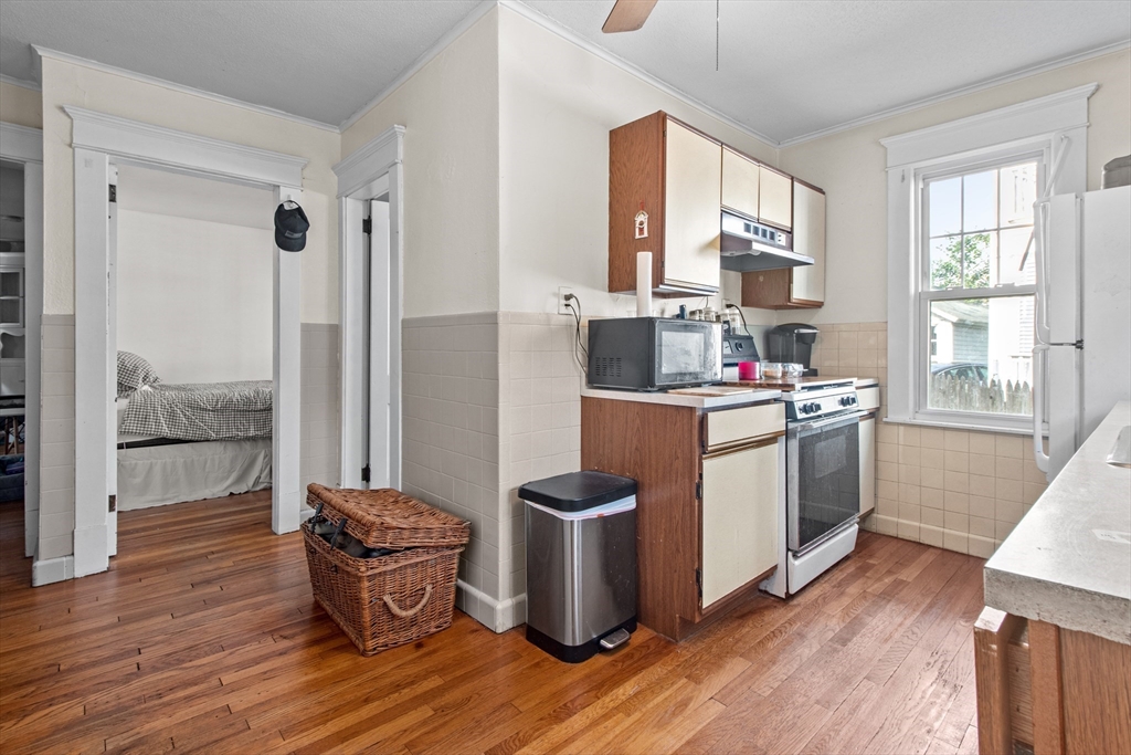 81 Eleanor Road Springfield, MA 01108 - Photo 11 of 23