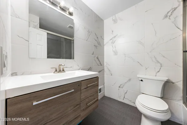 $3,650 | 15 Twain Court, Freehold, NJ 07728