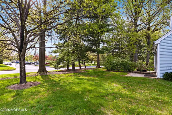 $3,650 | 15 Twain Court, Freehold, NJ 07728