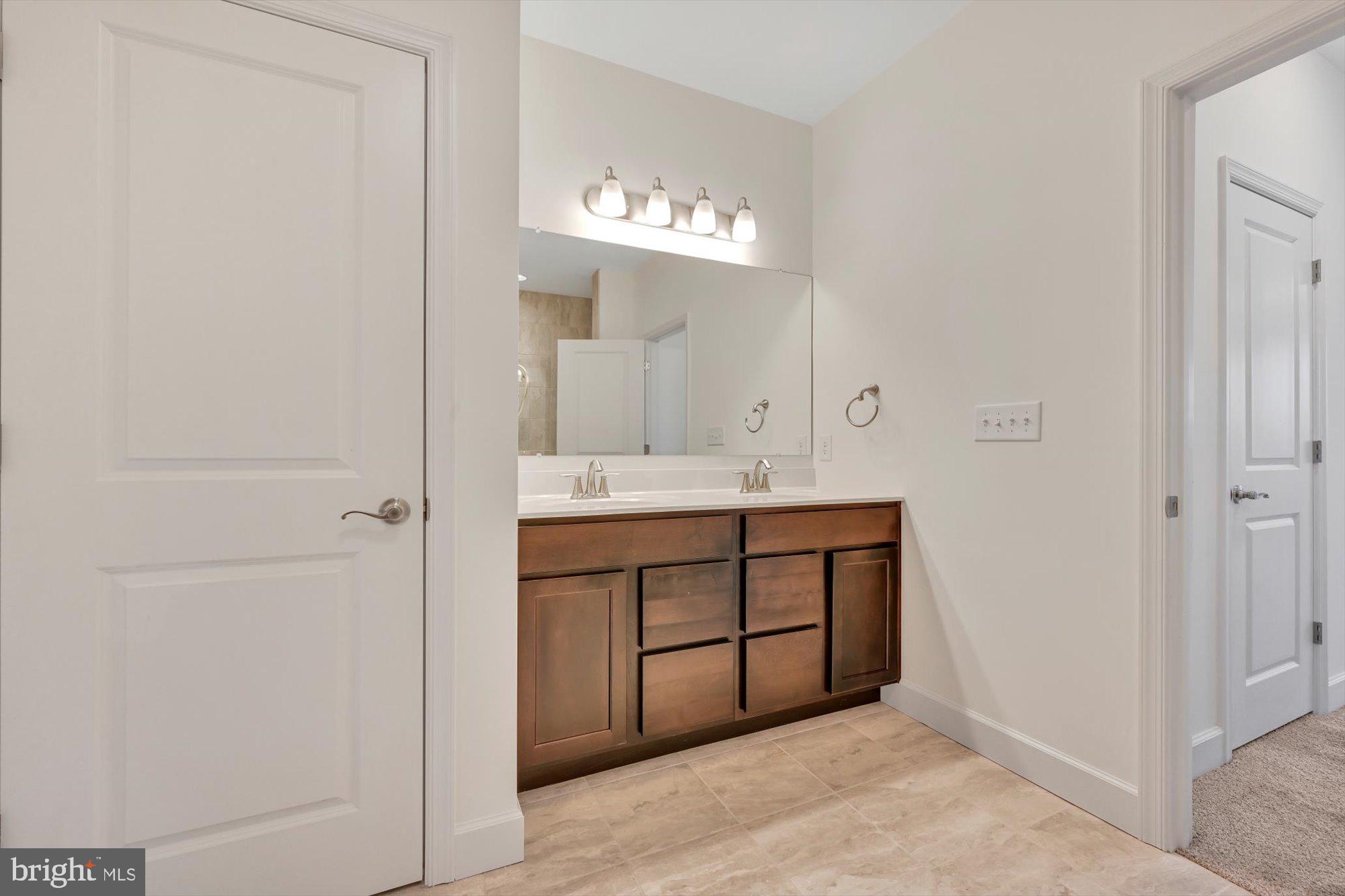 14 Aviary Drive, Unit B11 Gettysburg, PA 17325 - Photo 19 of 32 Double vanity