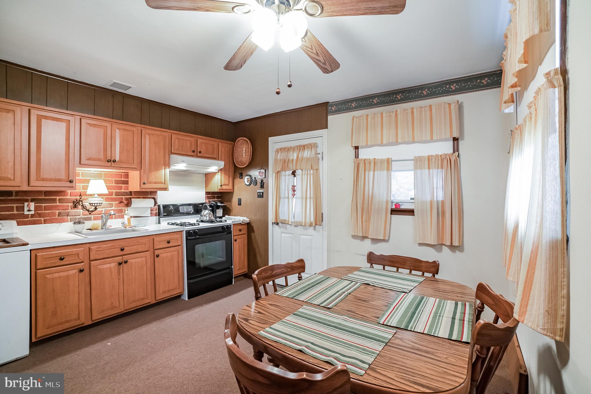 113 East Garrison Road Brookhaven, PA 19015 - Photo 11 of 45 Gallery Image 11