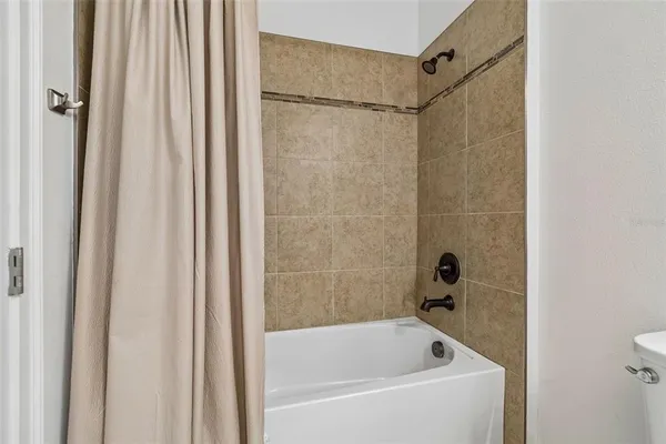 $439,777 | 1214 Florablu Drive, Seffner, FL 33584