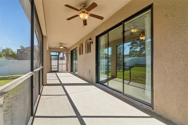 $439,777 | 1214 Florablu Drive, Seffner, FL 33584