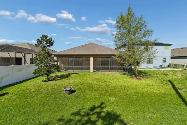 $439,777 | 1214 Florablu Drive, Seffner, FL 33584