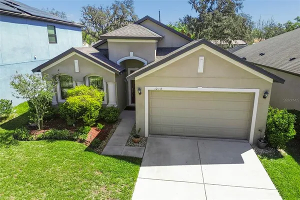 $439,777 | 1214 Florablu Drive, Seffner, FL 33584