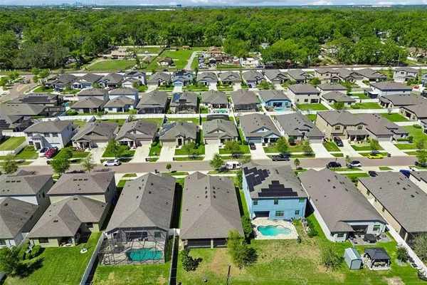 $439,777 | 1214 Florablu Drive, Seffner, FL 33584