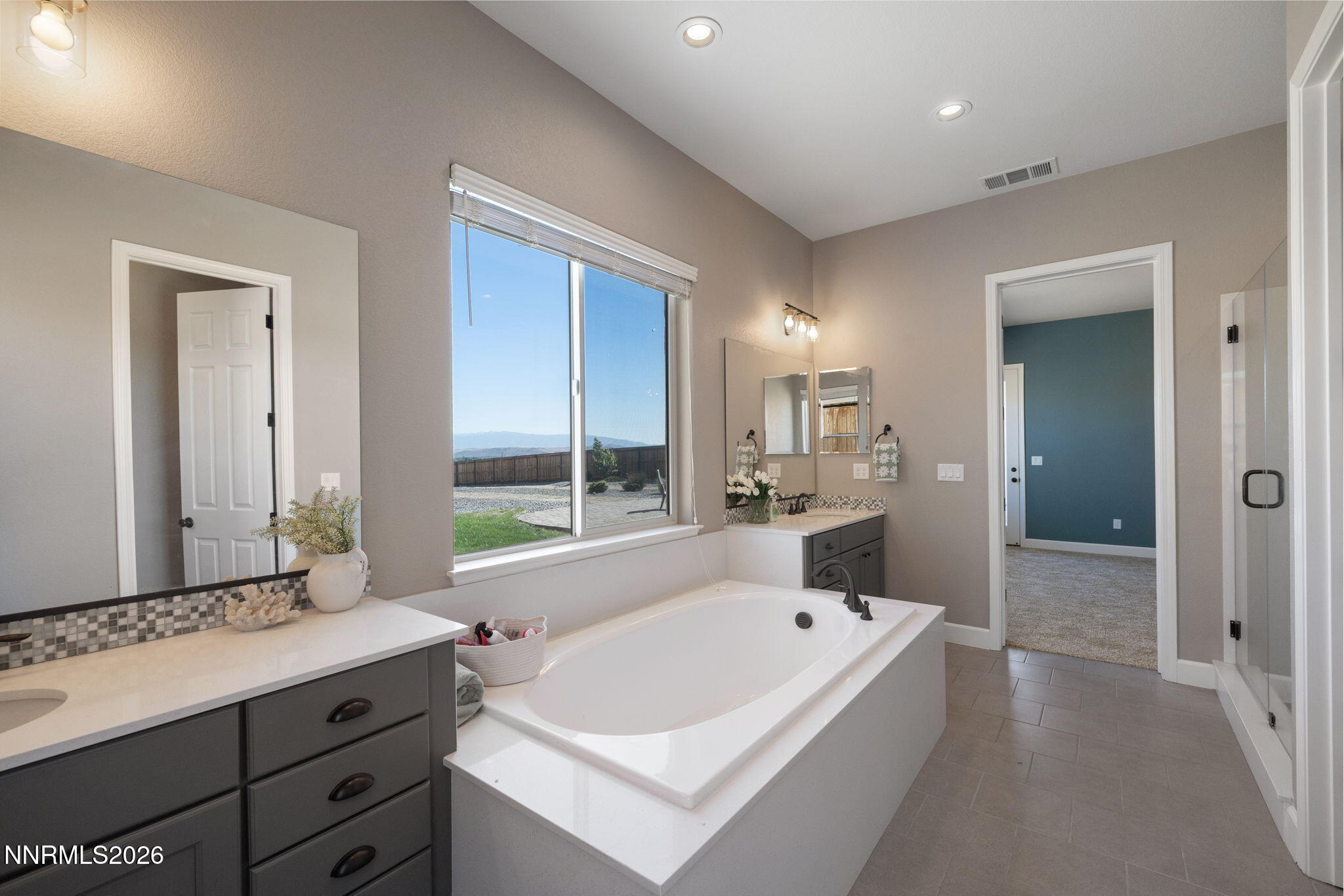 11541 Hacienda Ridge Way Sparks, NV 89441 - Photo 19 of 30 master bath to bed
