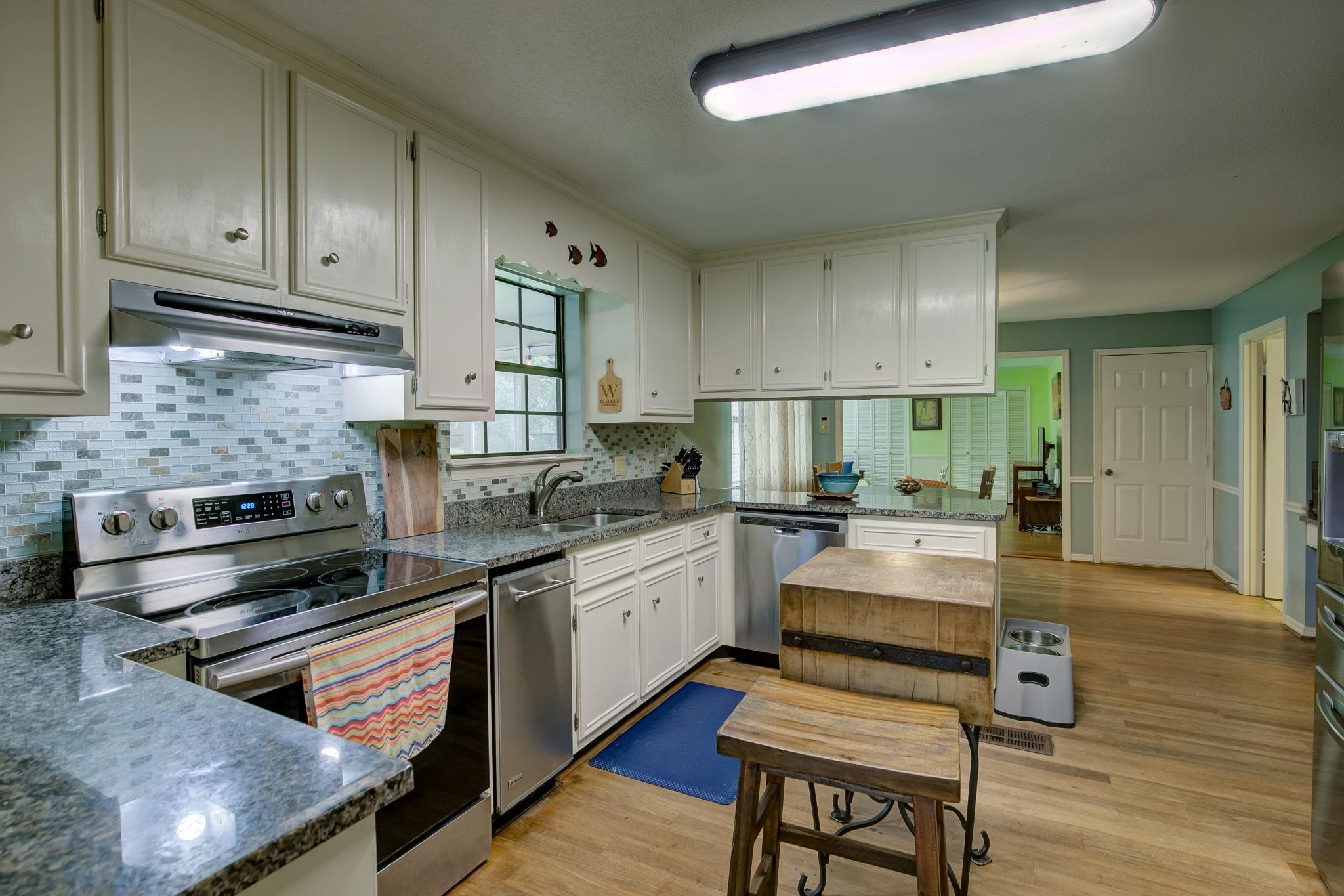 8 Soldiers Route Daphne, AL 36527 - Photo 11 of 42 Kitchen