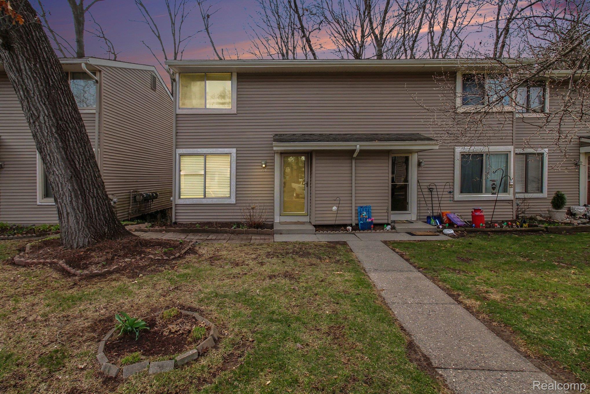616 Rickett Road, Unit 118 Brighton, MI 48116 - Photo 1 of 21 001_file_8399.jpg