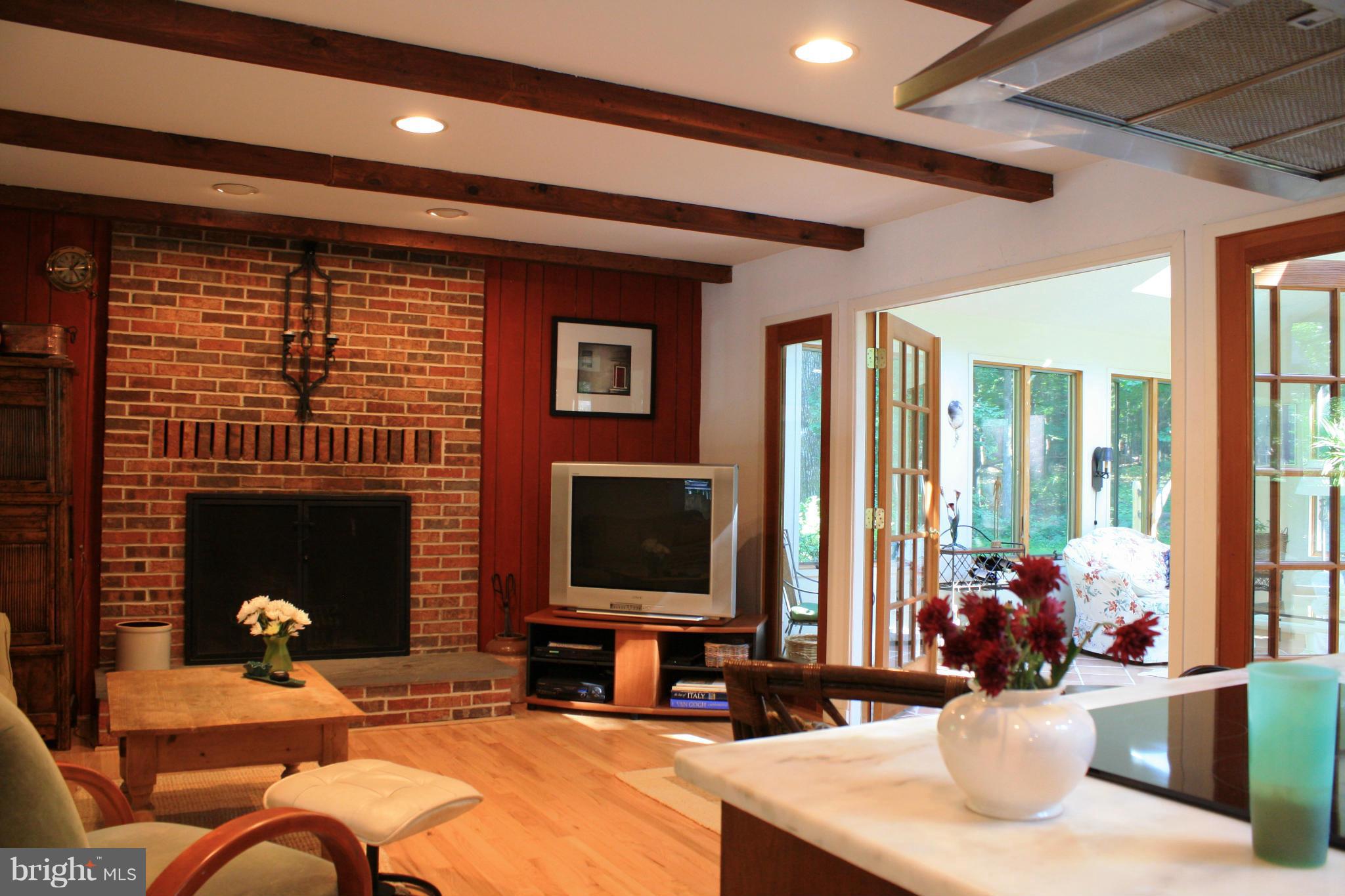6 Rises Court Lutherville-Timonium, MD 21093 - Photo 12 of 30 Family Room