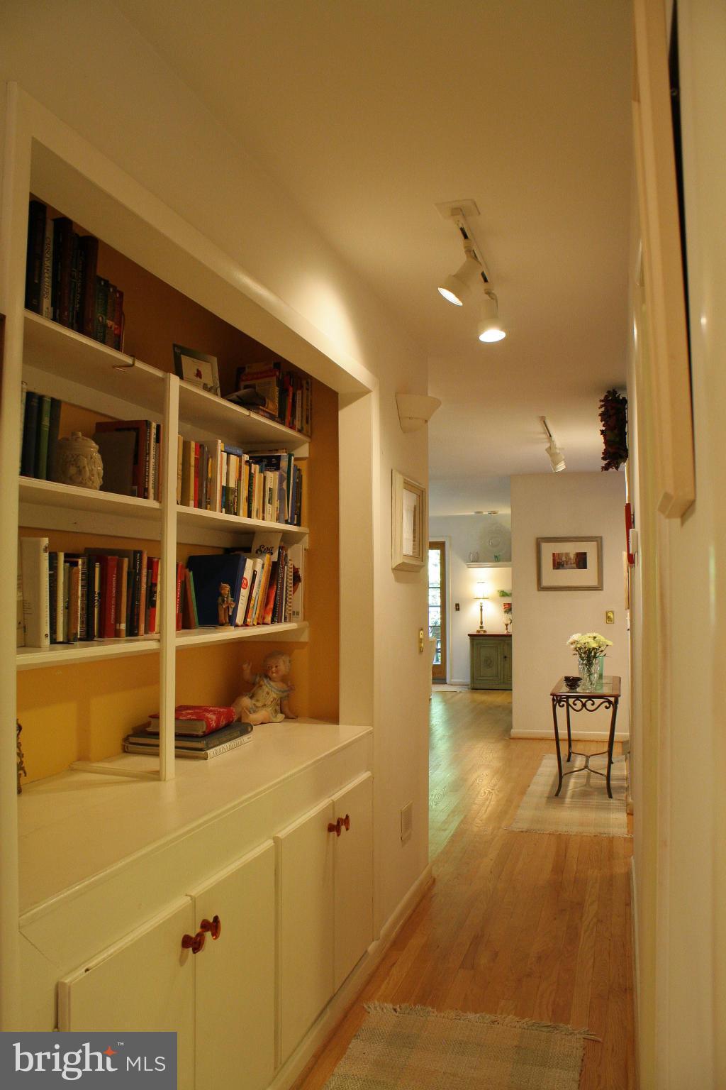 6 Rises Court Lutherville-Timonium, MD 21093 - Photo 16 of 30 Interior (General)