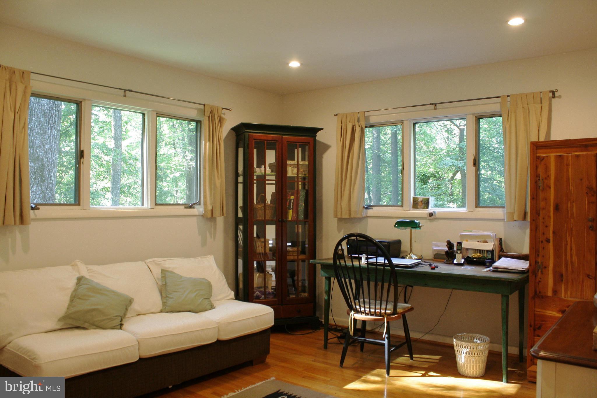 6 Rises Court Lutherville-Timonium, MD 21093 - Photo 19 of 30 Bedroom