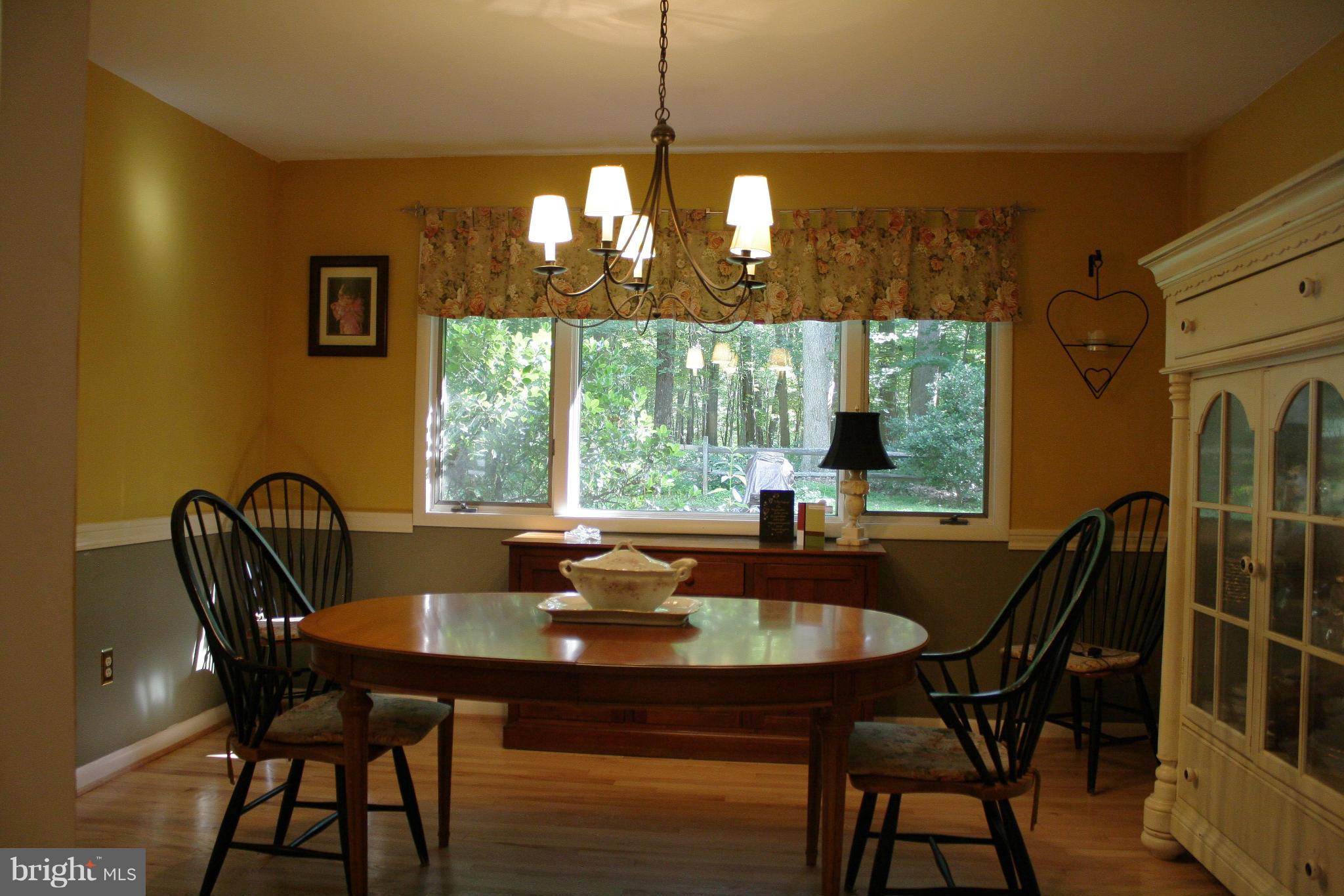 6 Rises Court Lutherville-Timonium, MD 21093 - Photo 9 of 30 Dining Room