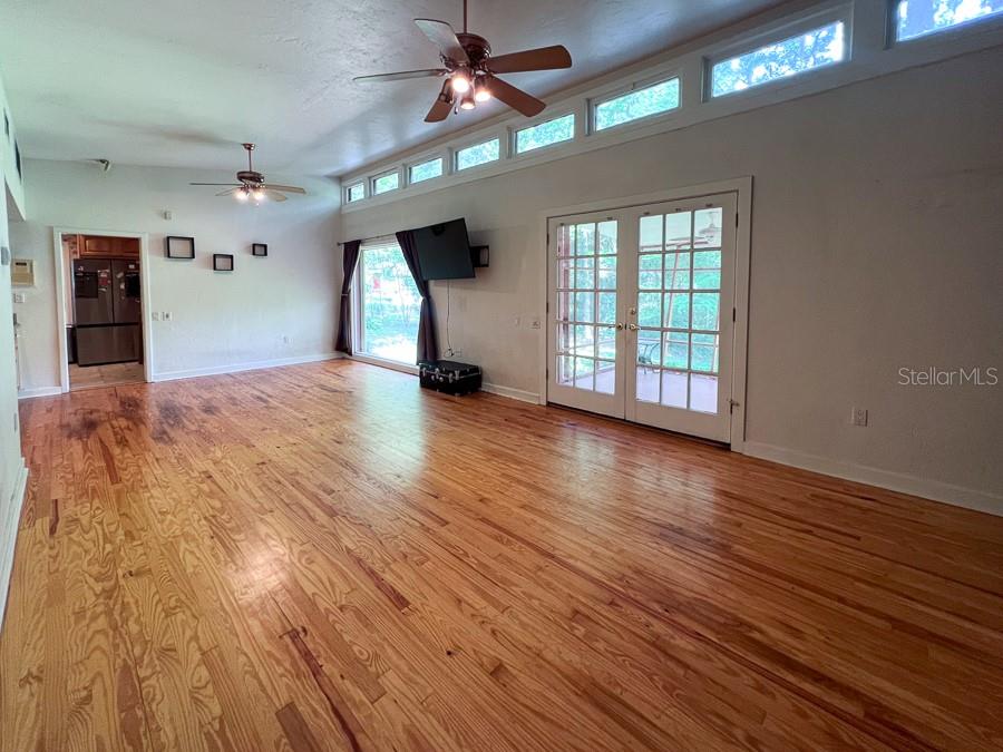 411 Northwest 26th Street Gainesville, FL 32607 - Photo 24 of 35