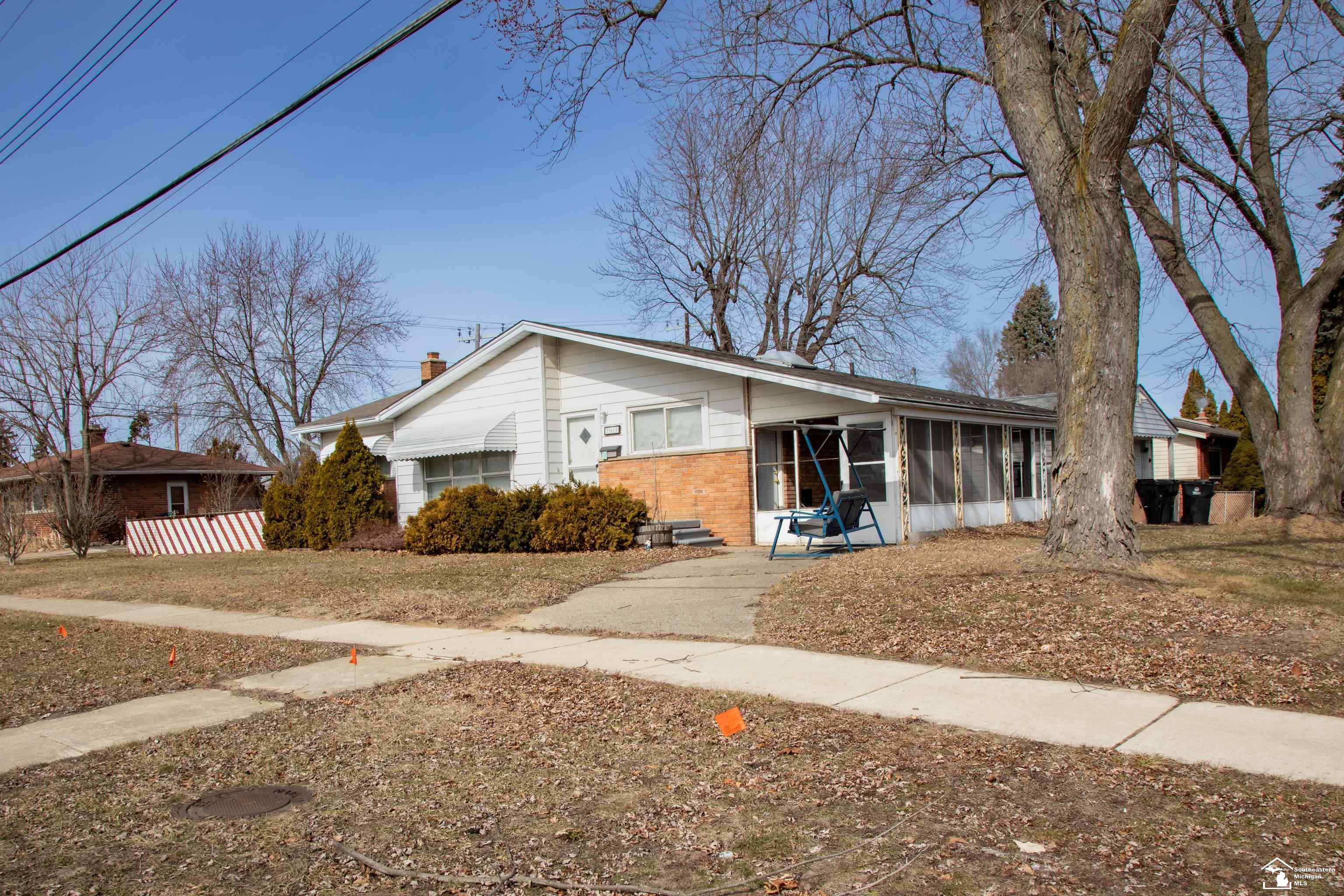 33618 Warren Road Westland, MI 48185 - Photo 5 of 47