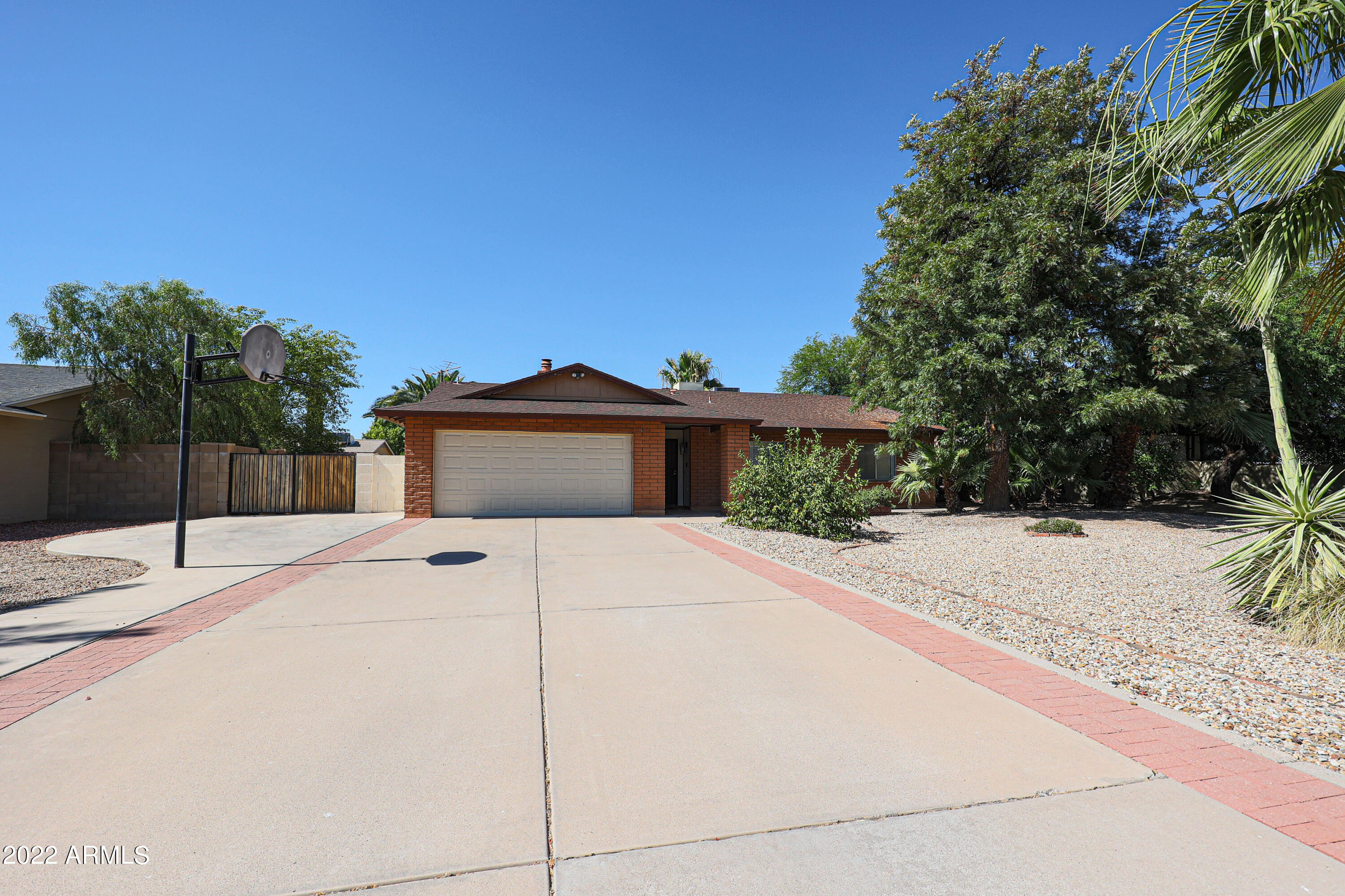 4550 East Hearn Road Phoenix, AZ 85032 - Photo 1 of 36 A (1)