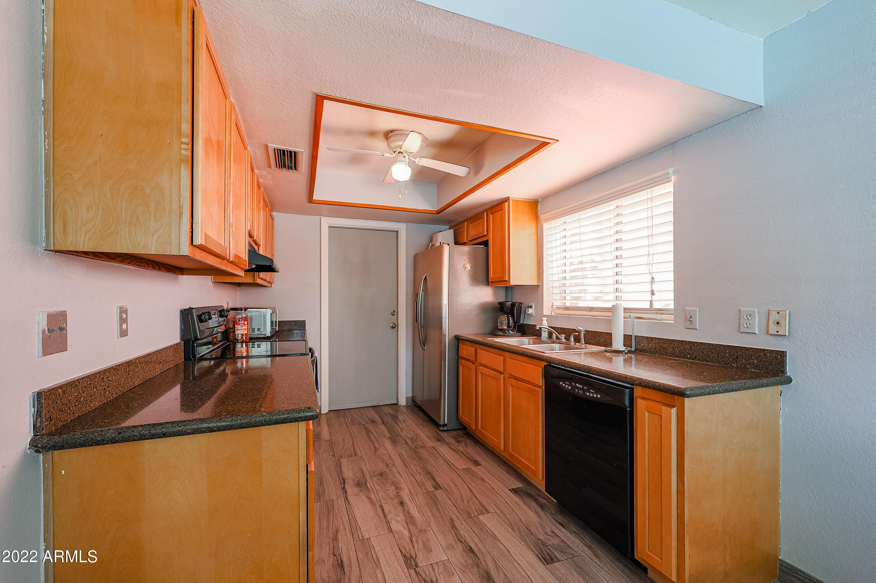 4550 East Hearn Road Phoenix, AZ 85032 - Photo 16 of 36 B (9)