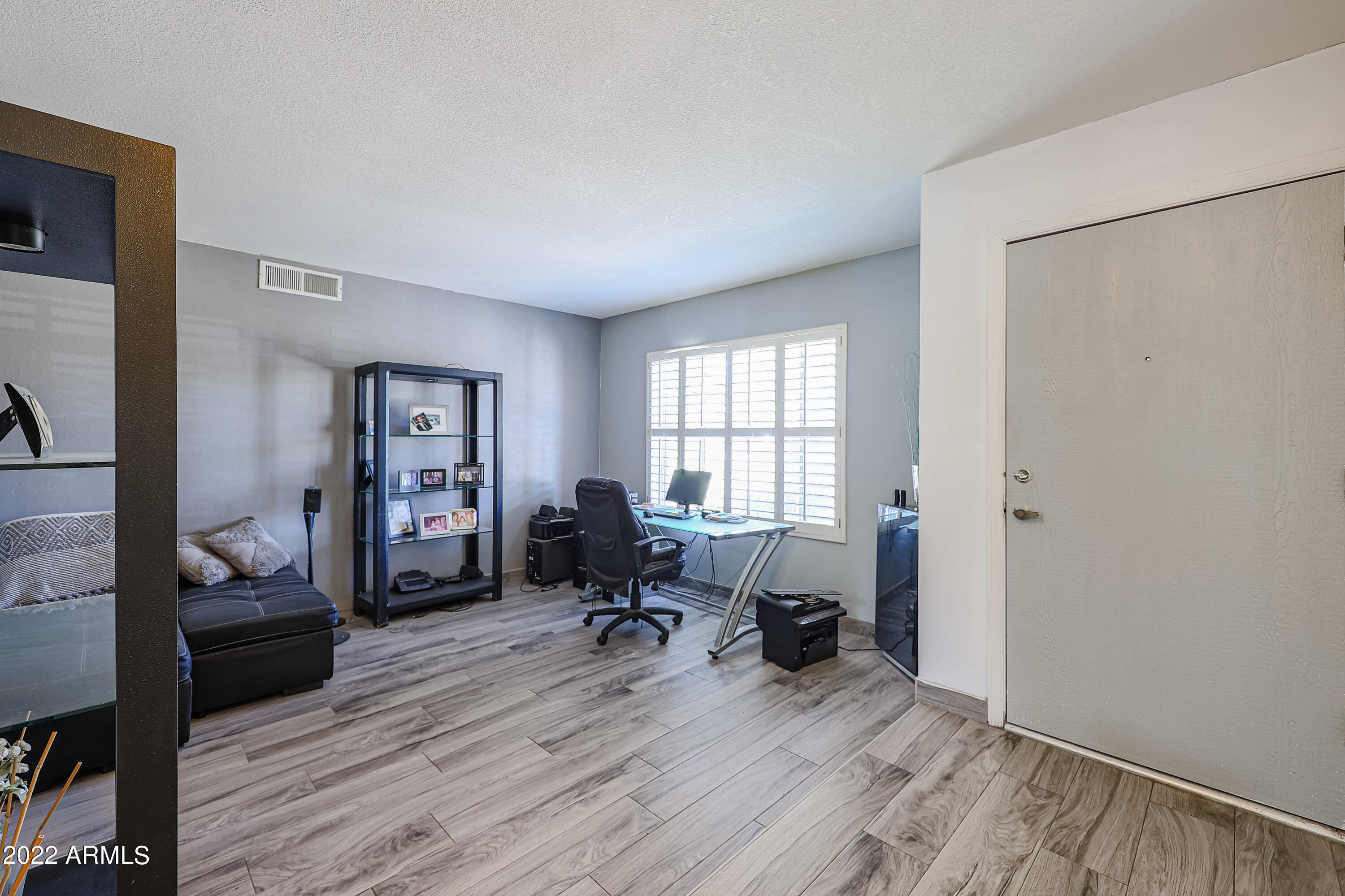 4550 East Hearn Road Phoenix, AZ 85032 - Photo 8 of 36 B (1)