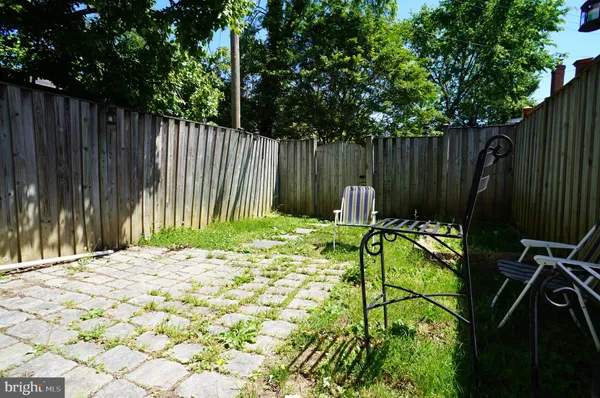 $2,975 | 2161 North Brandywine Street, Arlington, VA 22207