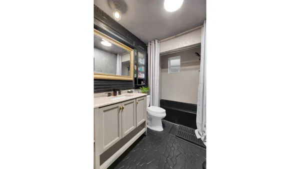 $750,000 | 1546 Canarsie Road | Canarsie