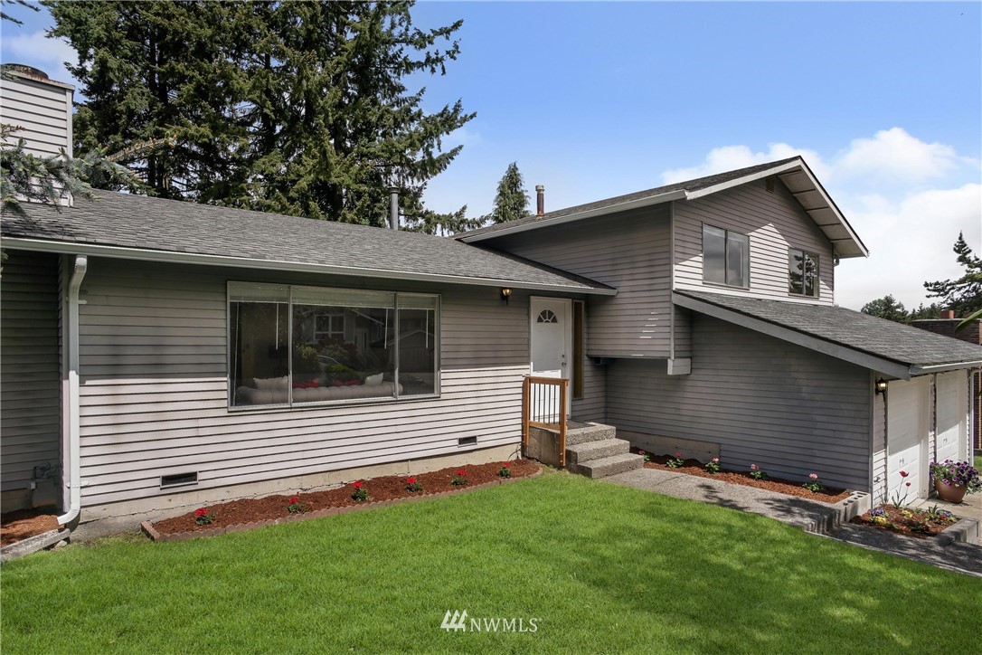2614 Southeast 16th Street Renton, WA 98058 - Photo 2 of 22 Gallery Image 2