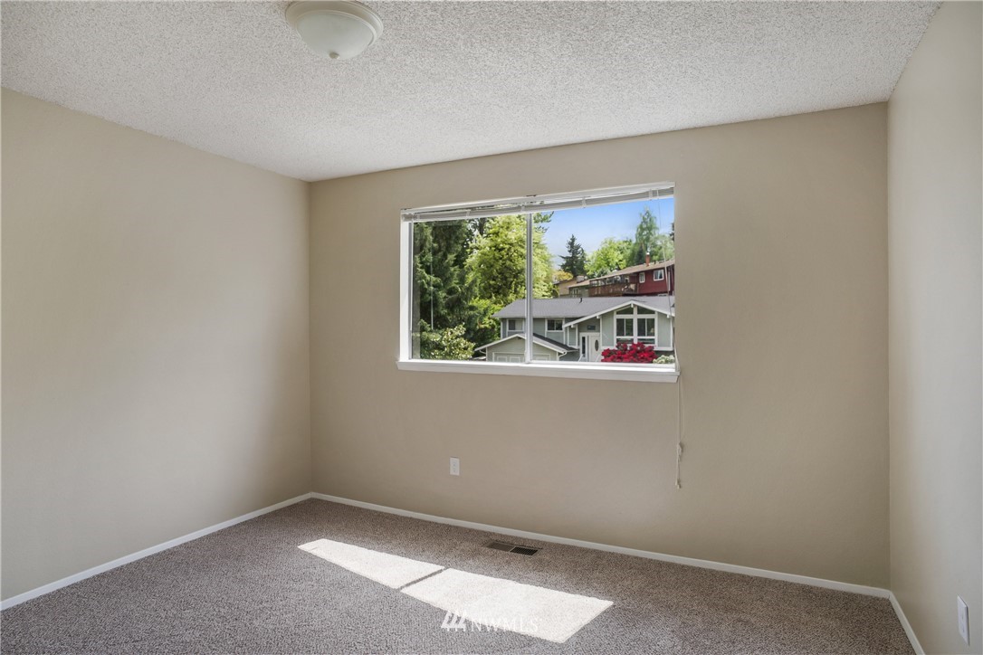 2614 Southeast 16th Street Renton, WA 98058 - Photo 14 of 22 Gallery Image 14